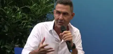 Vannacci contro il governo Meloni: &ldquo;Segue l&rsquo;agenda Draghi, ha le gomme forate ed &egrave; senza benzina. Io pronto a vincere a ogni costo&rdquo;