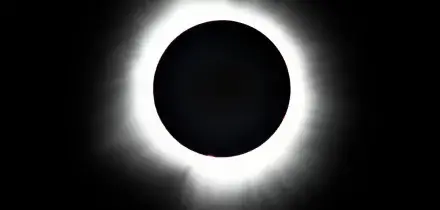 Eclissi del 12 agosto, il grande spettacolo dall&rsquo;Italia: dove guardarla e cosa aspettarsi