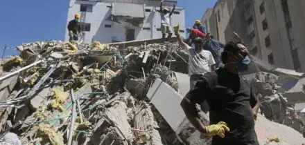 Terremoto in Colombia, sistema sanitario a rischio collasso. Crolla quasi un terzo dell&rsquo;ospedale di Cali: &ldquo;Una vittima e dieci persone sotto le macerie&rdquo;