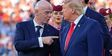 Infantino &egrave; sotto assedio e cerca aiuto, Trump arriva in soccorso: &ldquo;Un errore sostituirlo, &egrave; eccezionale&rdquo;
