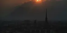 Eclissi di Sole, ecco le immagini pi&ugrave; belle dall&rsquo;Italia e dal mondo