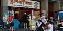 Spin Time, i proprietari dell&rsquo;immobile danno 500mila euro al Comune di Roma per le famiglie sgomberate. Gli attivisti: &ldquo;L&rsquo;unica soluzione &egrave; la vendita&rdquo;