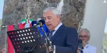 Tajani a Stazzema, la prima volta del governo Meloni: &ldquo;L&rsquo;Europa e il mondo attraversati dallo spettro dell&rsquo;estremismo e dell&rsquo;intolleranza&rdquo;