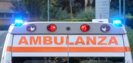 Tredicenne muore dopo essere caduta dal nono piano, indagini in corso