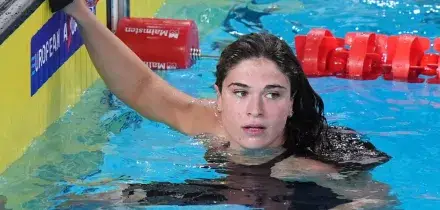 Europei nuoto, Benedetta Pilato argento nei 50 rana: l&rsquo;oro sfuma per un centesimo