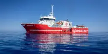 Migranti, la Life Support di Emergency soccorre una barca con 50 persone: sette morti e due in gravi condizioni