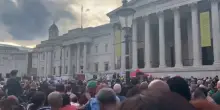 Londra, 30mila persone in piazza per la veglia in memoria di Jason Arday. Il coro: &ldquo;Vergogna ai media&rdquo;