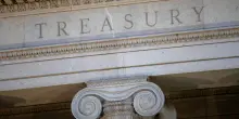 Il debito Usa sfonda i 40mila miliardi per la prima volta dalla II Guerra Mondiale e i mercati non credono al piano di Bessent