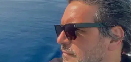 Si tuffa in mare per aiutare alcuni ragazzi: muore annegato il designer Paolo Allasia