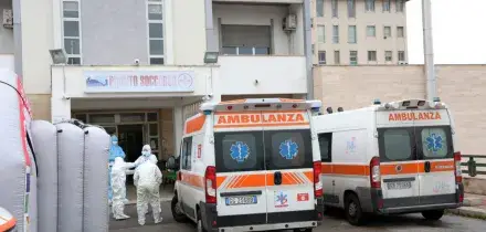 Bimba morta per difterite a Palermo, i genitori no vax denunciano gli ospedali