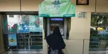 Usa adottano sanzioni contro l&rsquo;Iran, Pechino: &ldquo;Sono illegali, difenderemo i nostri interessi&rdquo;. Taglia da 10 milioni sui vertici dei Pasdaran