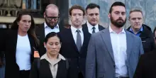 Danni ai minori, Meta valuta patteggiamento con 29 Stati Usa. &ldquo;Meglio pagare miliardi. Modificare l&rsquo;algoritmo pu&ograve; far crollare le azioni&rdquo;