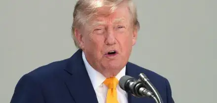 La Corte Suprema d&agrave; ragione a Trump sul voto per posta: schiaffo ai Dem a tre mesi dalle elezioni di midterm