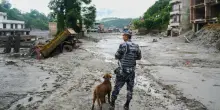 Alluvione in Nepal, dispersi i turisti di 31 Paesi: dai 65 statunitensi ai 53 ucraini, da dove vengono