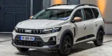 Dacia Jogger cambia volto. Design rivisto e stessa versatilit&agrave;