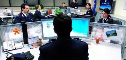 Filmavano gli abusi sessuali commessi sul nipote: coppia arrestata ad Aosta