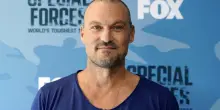&ldquo;Ho avuto un problema neurologico con sintomi simili all&rsquo;ictus. Il cervello era disconnesso, ci ho messo 5 anni per camminare e parlare di nuovo&rdquo;: lo rivela Brian Austin Green