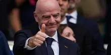 Che tristezza il sostegno delle &ldquo;leggende&rdquo; a Infantino: &egrave; tutto bello quando puoi girare il mondo gratis, dai viaggi in business agli alberghi di lusso
