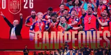 Il tour della Coppa del Mondo in Spagna finisce in polemica: fischi a Bilbao, manifestazione annullata a Barcellona