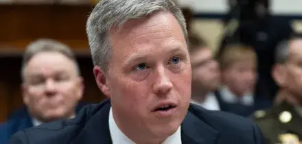 Usa, il segretario dell&rsquo;Esercito Dan Driscoll si dimette: vicino a JD Vance, lascia dopo mesi di tensioni con Hegseth