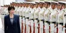 Il gruppo femminista che si oppone al riarmo del Giappone: &ldquo;Siamo in un nuovo periodo pre-bellico, ma le donne ora votano e faranno sentire la loro voce&rdquo;