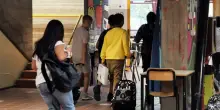 Caldo torrido nelle scuole, dalla Puglia alla Sicilia i sindaci chiedono di posticipare le lezioni: &ldquo;A rischio salute degli studenti&rdquo;. Anche i medici per il rinvio