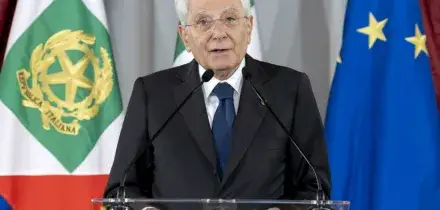 Assassinio Dalla Chiesa, il ricordo di Mattarella: &ldquo;Difese con coraggio la democrazia, lascito prezioso&rdquo;. La cerimonia a Palermo