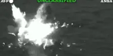 Distrutta una presunta nave della droga nell&rsquo;Oceano Pacifico: l&rsquo;inseguimento e l&rsquo;esplosione