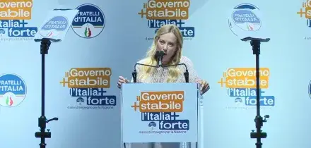 Meloni prende in giro il centrosinistra: &ldquo;Opposizione pi&ugrave; longeva di sempre, traguardo storico anche per loro&rdquo; &ndash; Video