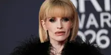 &ldquo;Ho indossato le parrucche per nascondere la mia perdita di peso spaventosa. Sembravo il fot**to cadavere mummificato. Tutto &egrave; iniziato dopo la morte di mio padre Ozzy&rdquo;: parla Kelly Osbourne