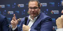 In pensione a 64 anni con il Tfr? La proposta della Lega taglia l&rsquo;assegno di oltre il 10%. Cgil: &ldquo;Folle&rdquo;. Pd e M5s: &ldquo;Tradimento, mani in tasca ai lavoratori&rdquo;