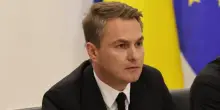 Ucraina, inchiesta sui finti call center: si dimette il procuratore generale Kravchenko. Cade un&rsquo;altra pedina del cerchio di Zelensky