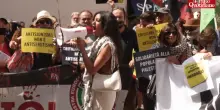Sit in nazionale contro il Ddl Antisemitismo, a Roma in piazza 200 tra associazioni, sindacati, giuristi e accademici: &ldquo;Ci vogliono mettere il bavaglio&rdquo;