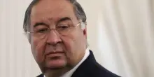 L&rsquo;Italia chiede la revoca delle sanzioni Ue contro l&rsquo;oligarca russo amico di Putin Alisher Usmanov