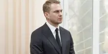 Ucraina. Il pg Kravchenko, coinvolto nello scandalo call center, mette sotto inchiesta gli organi anti-corruzione. Poi vola all&rsquo;estero