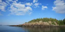Scompare durante un&rsquo;escursione in solitaria su un&rsquo;isola: 70enne ritrovato vivo dopo una settimana. Il figlio: &ldquo;Ho urlato: &egrave; vivo! La gente si &egrave; girata a guardarmi&rdquo;