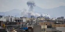 Attacchi di marzo di Usa e Israele contro Teheran: anche per Amnesty sono &ldquo;crimini di guerra&rdquo;