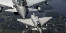 Jet russi violano lo spazio aereo della Lituania: decollano i caccia italiani della Nato