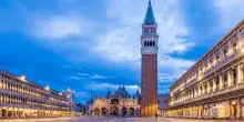 72 euro per due Spritz, un toast e un croissant a Venezia. Nello scontrino anche 7 euro per la musica, ma il supplemento era segnalato. La turista posta lo scontrino: &ldquo;Mi &egrave; scappato da ridere&rdquo;