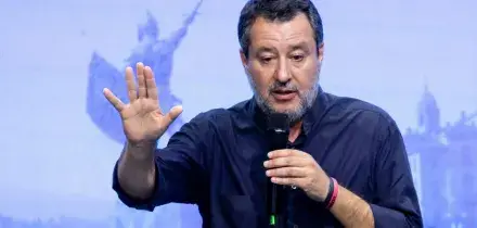 Blocco diesel Euro 5 in Lombardia dal 1 ottobre, Salvini annuncia: &ldquo;Nel prossimo cdm rinvieremo questo stop insensato&rdquo;