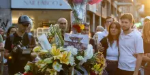 Omicidio stradale Matteo Barone, pena sospesa per il poliziotto dopo il patteggiamento a due anni. La madre: &ldquo;Disgustata per l&rsquo;ingiustizia&rdquo;