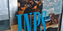 Pensionato lavora un giorno come comparsa in una serie tv: l&rsquo;Inps gli chiede indietro 93mila euro