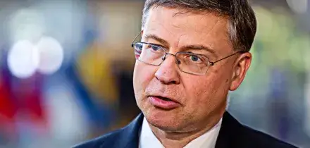 Bollo auto, Dombrovskis sull&rsquo;uso dei fondi Pnrr: &ldquo;C&rsquo;&egrave; un certo margine per gestire la liquidit&agrave;&rdquo;