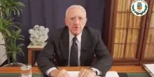 De Luca scatenato contro il centrosinistra: &ldquo;Bonelli? Salice piangente portaseccia. Conte? Luciferino. Pd? Dirigenti da totale imbecillit&agrave; politica&rdquo;
