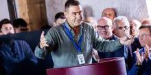 Vannacci sfida il centrodestra: &ldquo;Non cambio per allearmi con loro. Quello a Fn &egrave; l&rsquo;unico voto utile. AfD? Programma simile al nostro&rdquo;