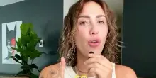 &ldquo;Io e mio marito avevamo una relazione platonica e dopo cinque anni e due figli ho fatto coming out. Ora viviamo tutti insieme: io, il mio ex, la mia compagna e i nostri tre bambini&rdquo;: la storia di Linda Fruits