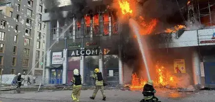 Cremlino: &ldquo;Oltre mille droni ucraini su 19 regioni russe&rdquo;. Sindaco di Mosca: &ldquo;Attacco senza precedenti sulla Capitale per interferire sulle elezioni&rdquo;