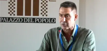 Vannacci tra gli applausi: &ldquo;Voteremo contro il ddl sull&rsquo;antisemitismo&rdquo;. E sull&rsquo;Ucraina: &ldquo;Contrari a sostenere una guerra persa a oltranza&rdquo;