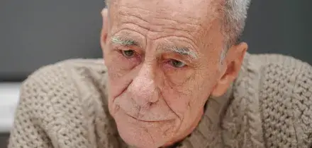 &ldquo;Improvvisi e importanti problemi di salute&rdquo;: salta il concerto di Roberto Vecchioni. L&rsquo;apprensione per le condizioni mediche del cantautore dopo i problemi degli scorsi mesi