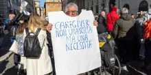 Ddl Caregiver, aumenta la platea di chi pu&ograve; ricevere aiuti ma i fondi restano gli stessi. Le associazioni: &ldquo;Siamo oltre la beffa&rdquo;